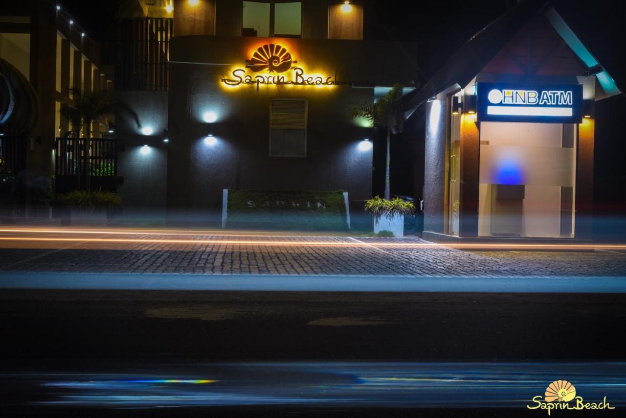 Saprin Beach Resort Uswetakeiyawa Dış mekan fotoğraf